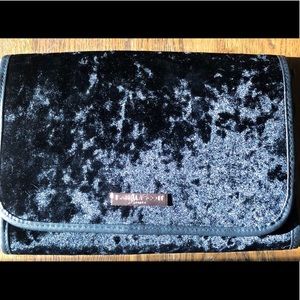 NEW! Isabella Scott Make Up Bag•Clutch Hanging